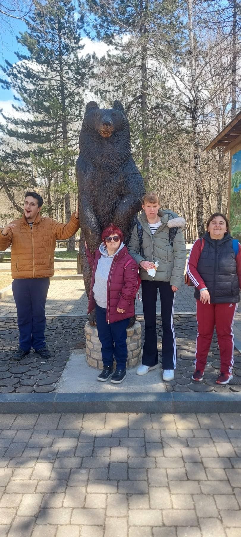Korisnici Centra za inkluziju Labin na izletu na Plitvičkim jezerima - Priroda, druženje i neprocjenjiva iskustva - slika 1