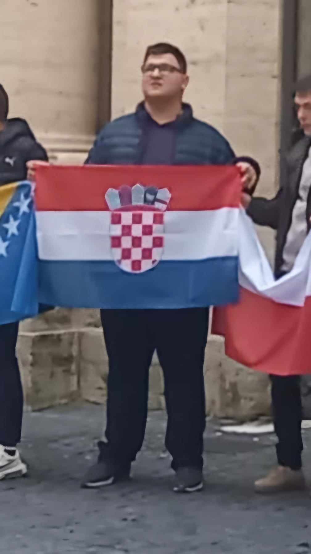 Emanuel Štajcer predstavljao Hrvatsku u Vatikanu: Rukovao se s papom i primio njegov blagoslov - slika 5