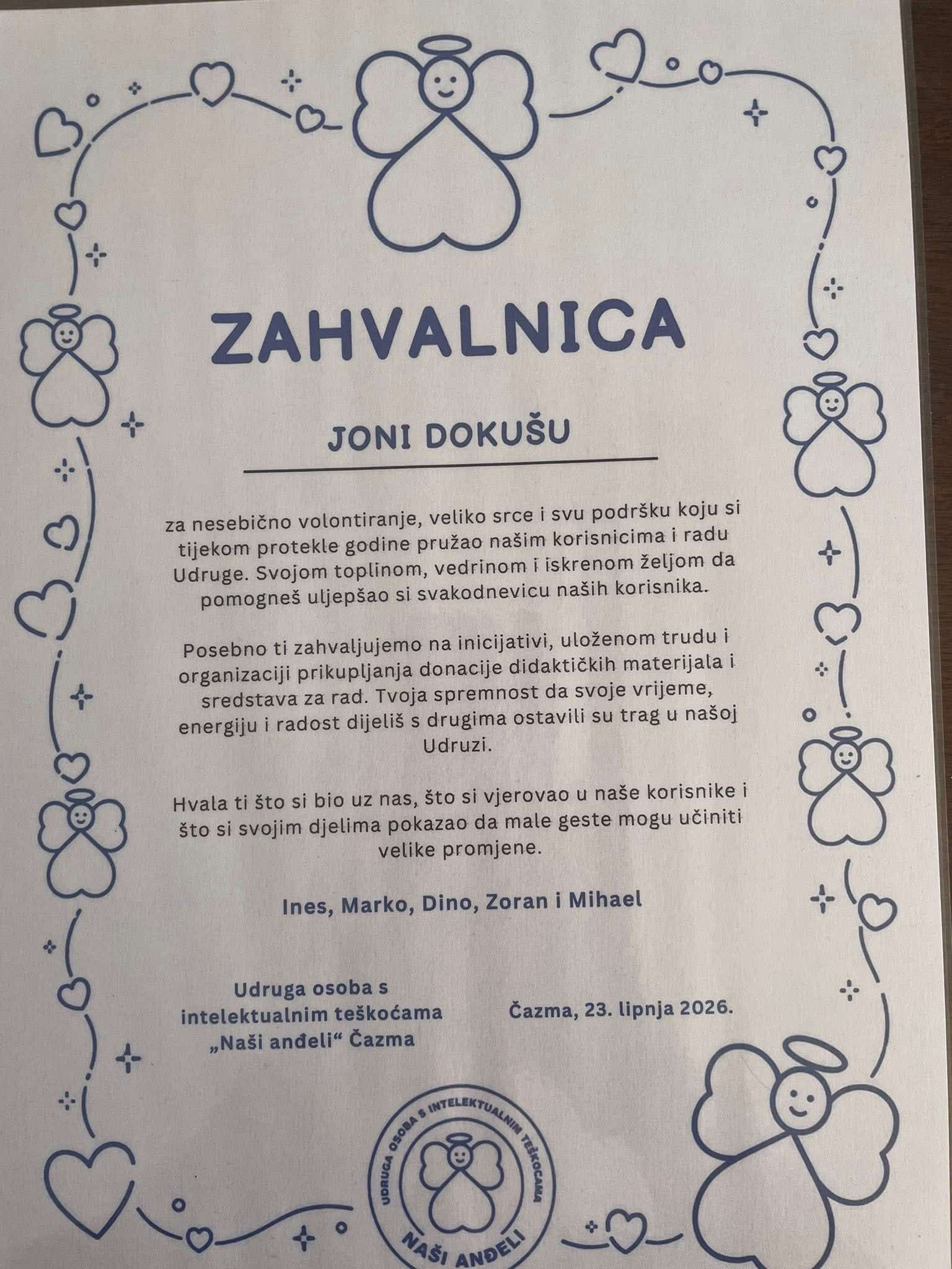 ANĐELI POSTOJE: Maturanti Srednje škole Čazma velikim srcem obradovali Udrugu Naši Anđeli - slika 6