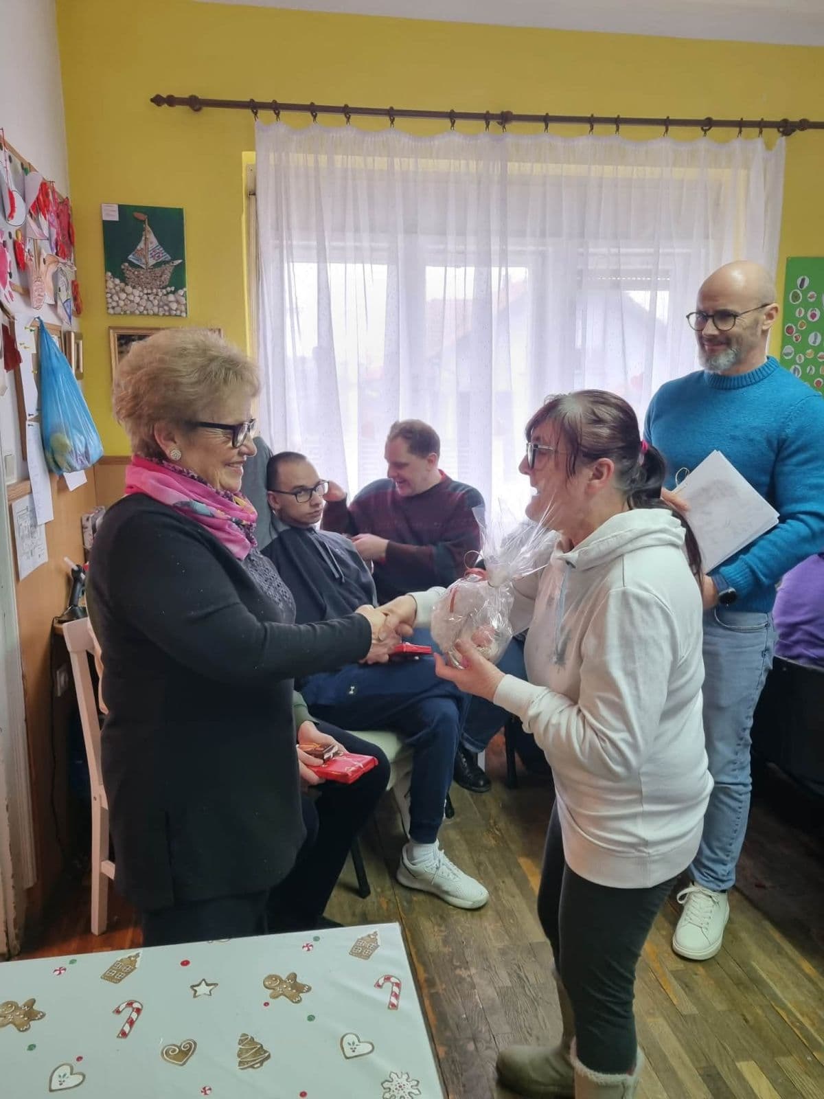 Uoči Dana zaljubljenih, udruga Osit iz Bjelovara organizirala je prigodno druženje - slika 3