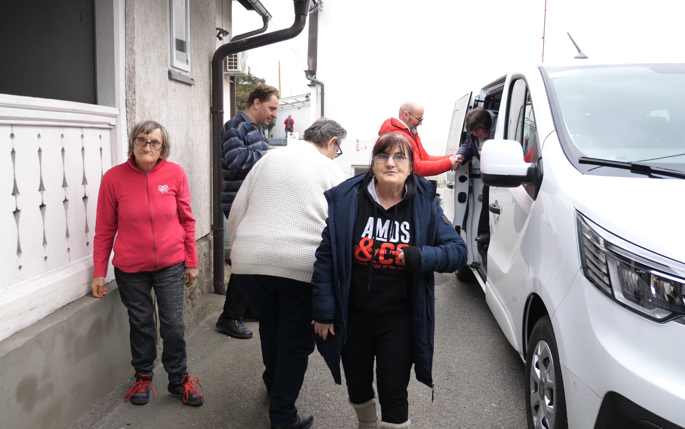 Udruga OSIT Bjelovar dobila kombi uz pomoć Grada Bjelovara, Županije i dobrih ljudi - slika 3