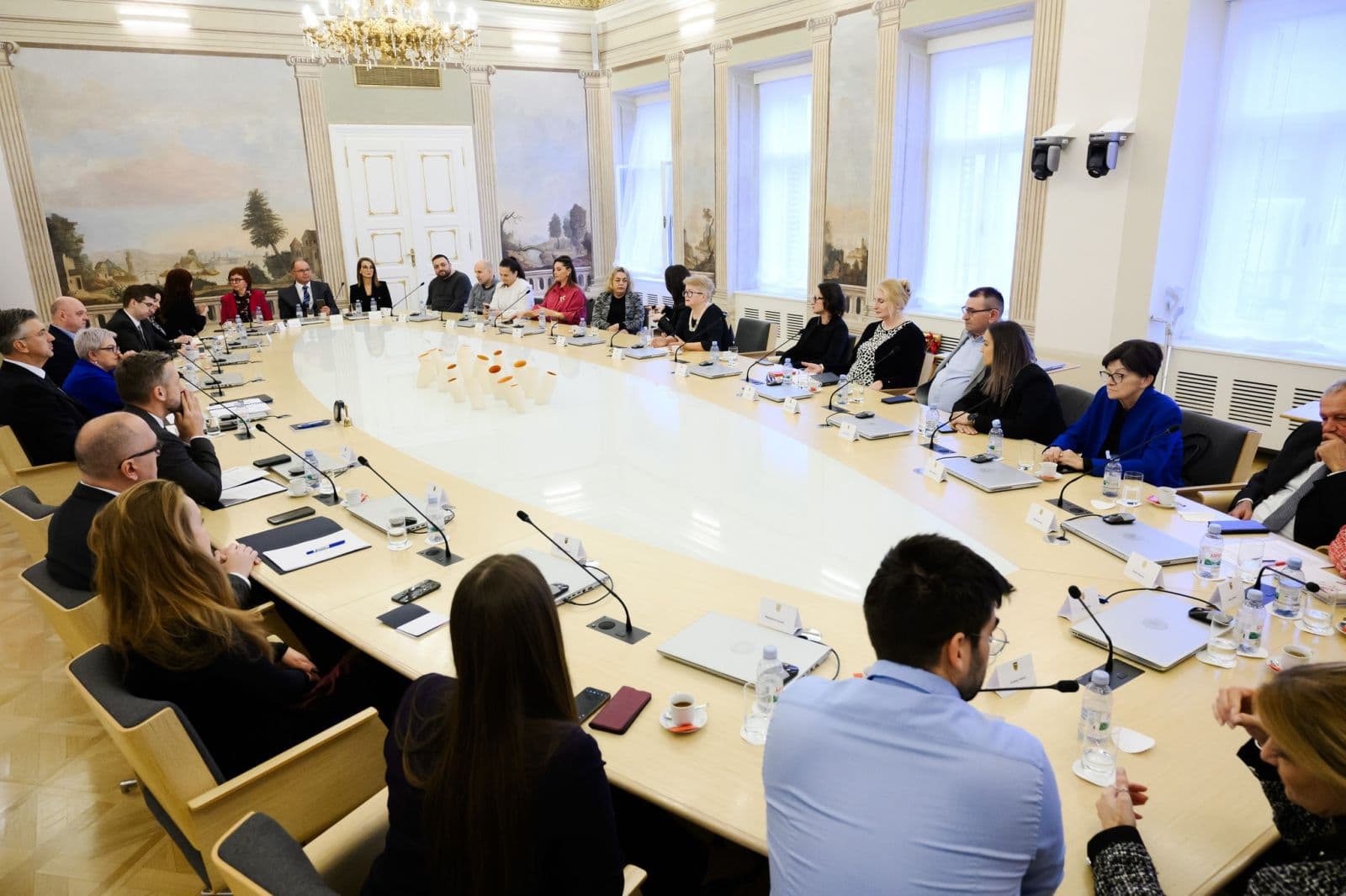 Predsjednik Vlade Plenković s predstavnicima SOIH-a - slika 2