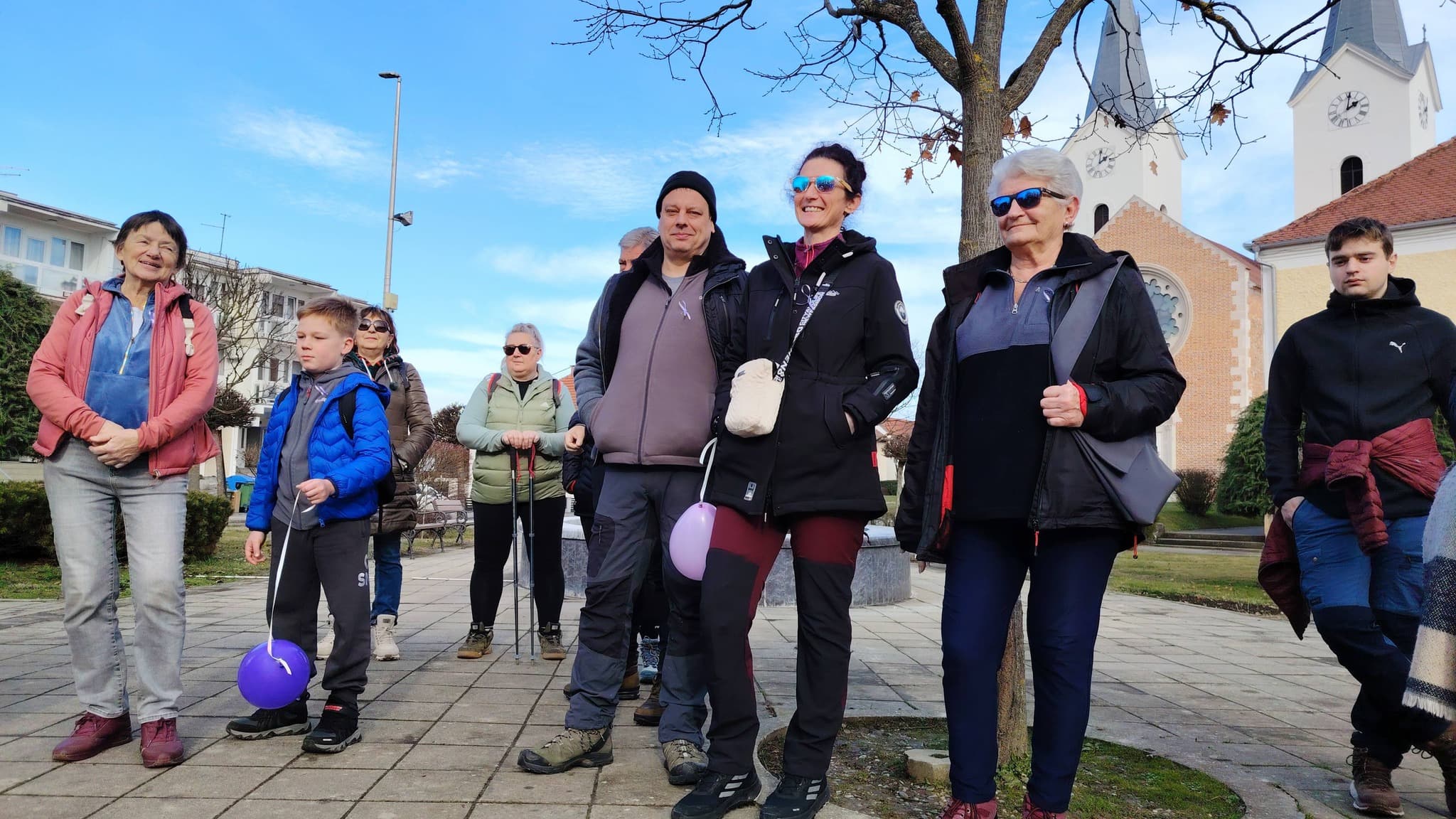„Naši anđeli“ iz Čazme s planinarima i HGSS-ovcima skupili 350.000 koraka i podigli svijest o epilepsiji - slika 4