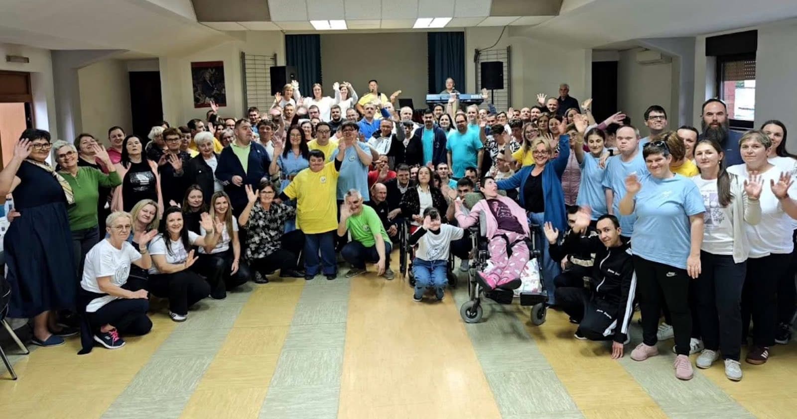 Tradicionalni susret udruga u Križevcima još jednom spojio prijateljstvo, podršku i zajedništvo - slika 4