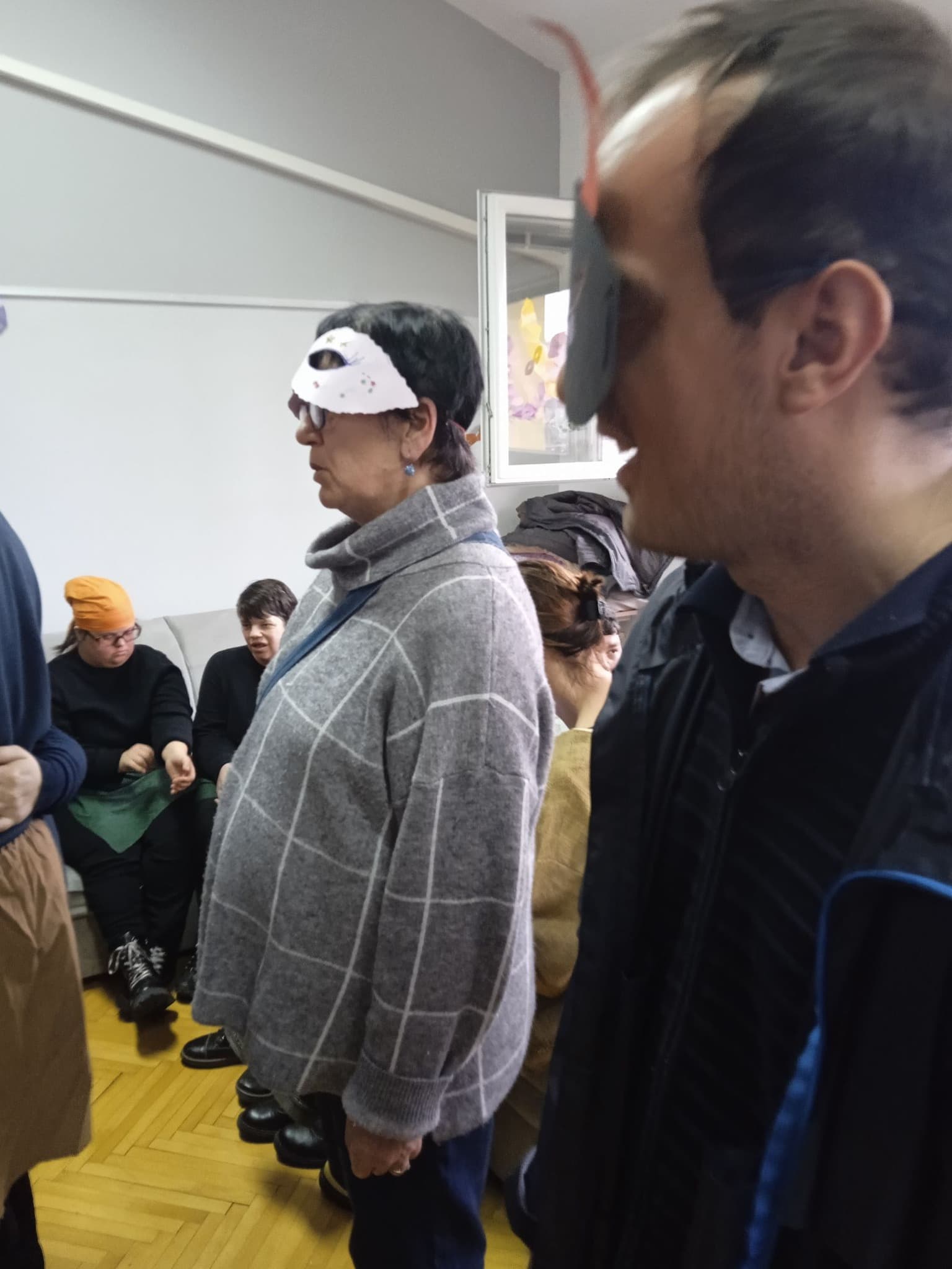 SUDJELOVANJE KORISNIKA UDRUGE OSOBA S INTELEKTUALNIM TEŠKOĆAMA SRCE RIJEKA NA MAŠKARANOJ FEŠTI U ORGANIZACIJI CENTRA ZA INKLUZIJU I PODRŠKU U ZAJEDNICI - POLUDNEVNI BORAVAK LABIN - slika 2