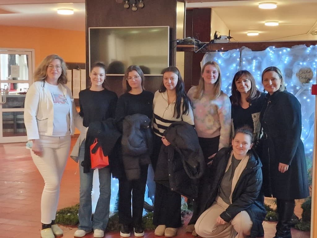 Studenti Sveučilišta Sjever u božićnom duhu solidarnosti i posjeti udrugama osoba s intelektualnim teškoćama „Sunce“ i „Latica“ - slika 4