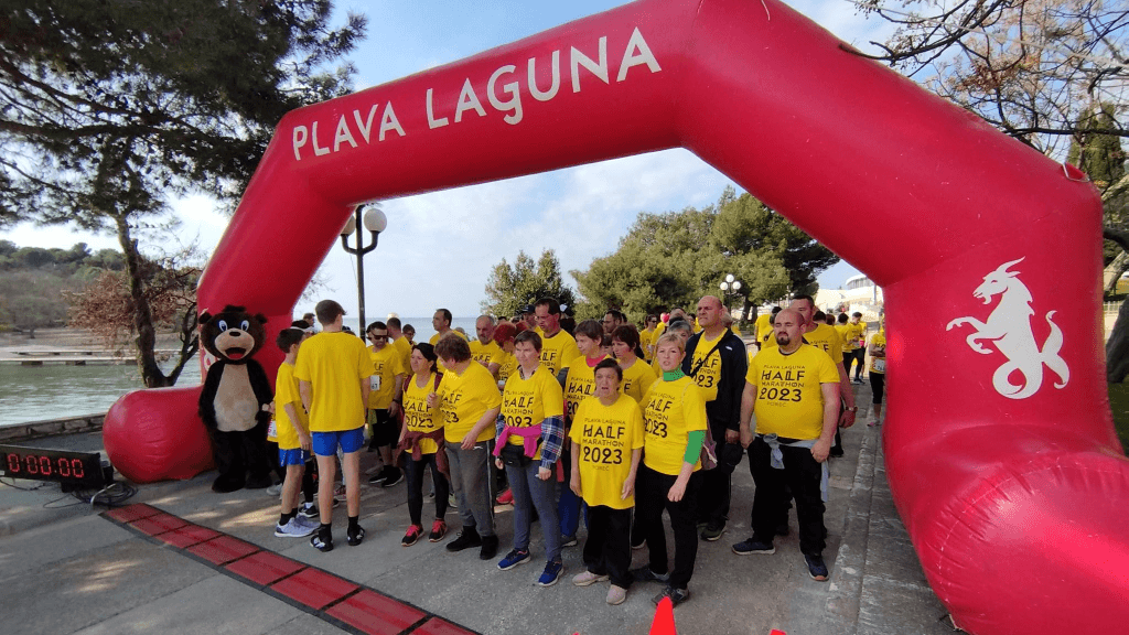 Doprinosim! Javna prezentacija tijekom održavanja Plava Laguna Polumaratona u Poreču - slika 2
