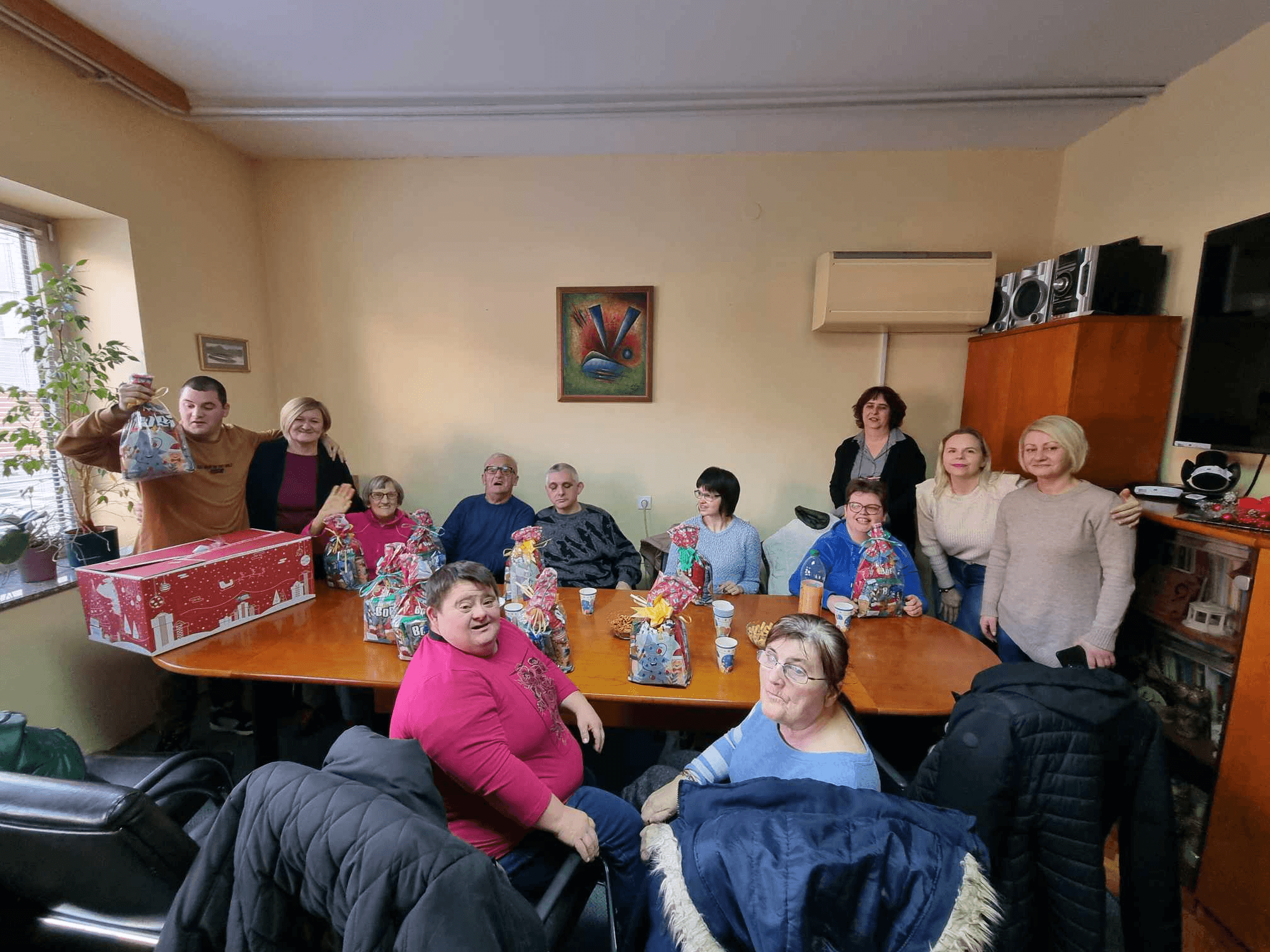 Suradnja koja gradi zajednicu, OSIT Bjelovar u posjetu Hrvatskom zavodu za socijalni rad - slika 3