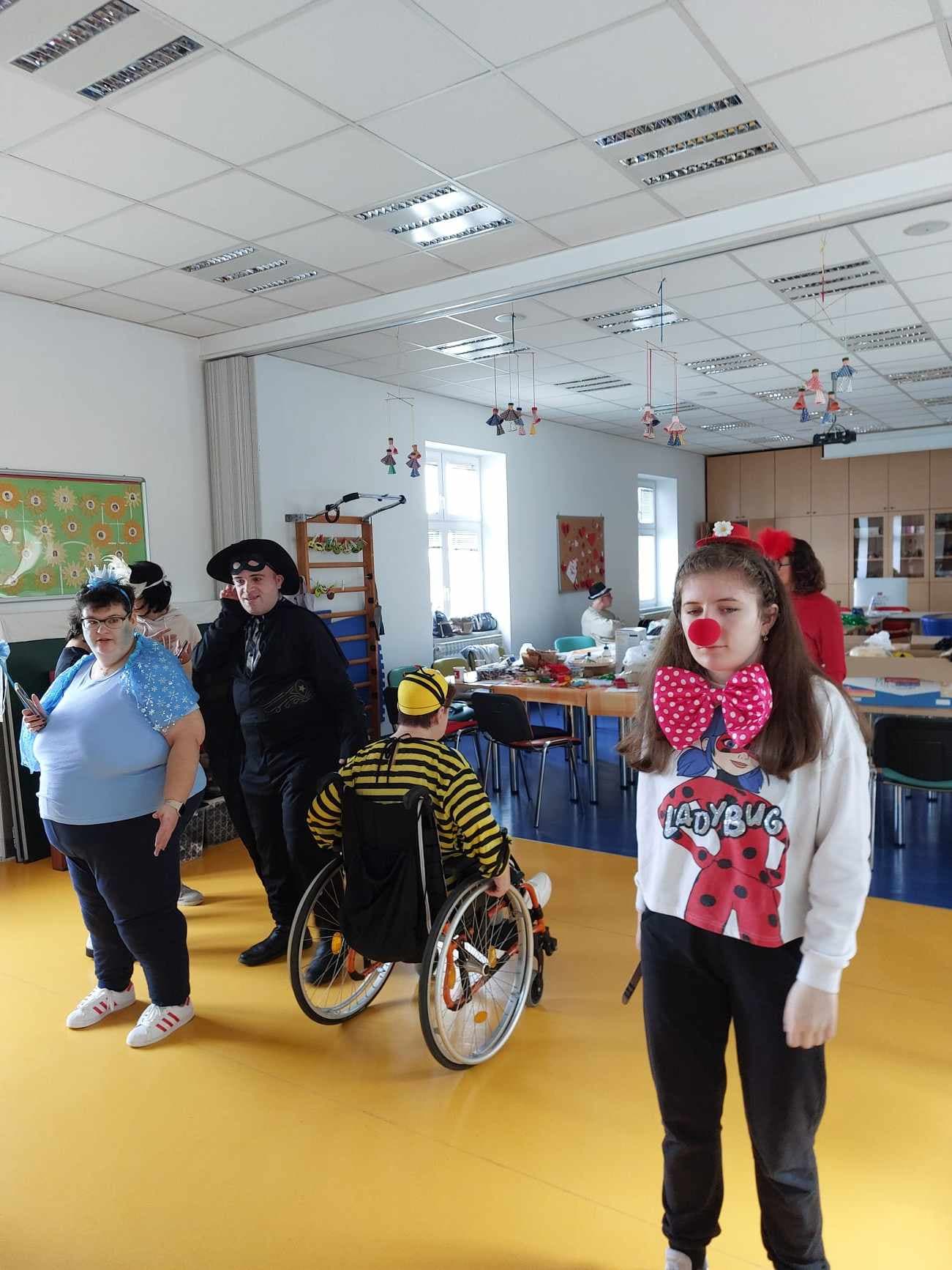 Članovi društva OIT iz Osijeka pokazali kako kazališne predstave mogu biti i zabavne i poučne - slika 3