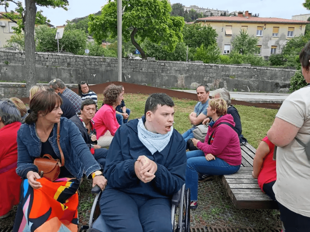 Izložba od recikliranih materijala Centra za inkluziju Labin - slika 12