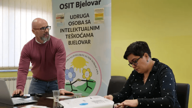 II. okrugli stol u sklopu projekta “Ne tražimo sažaljenje, tražimo priliku“ - slika 29