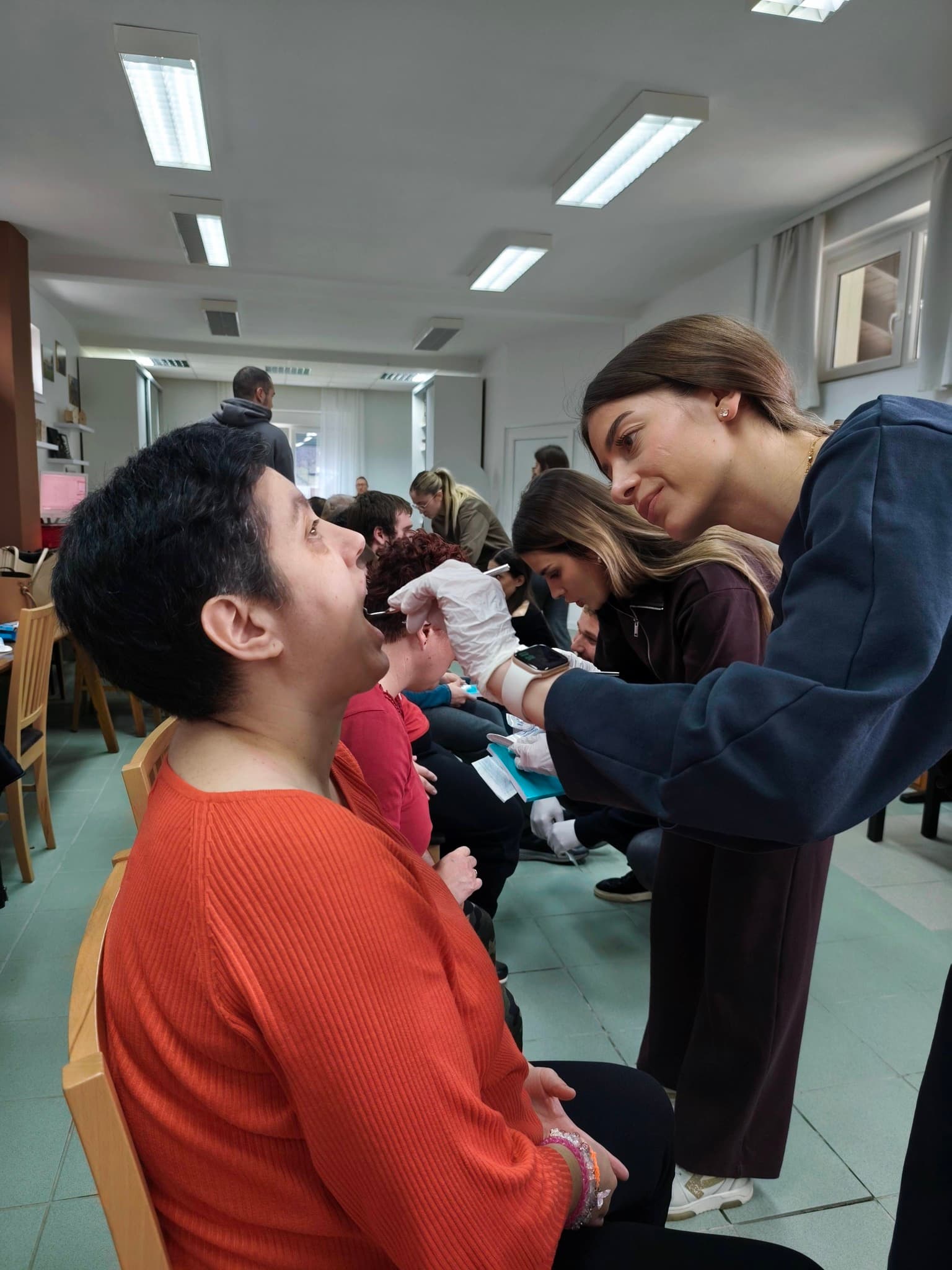 Udrugu Jaglac Orahovica posjetili studenti šeste godine dentalne medicine - slika 2