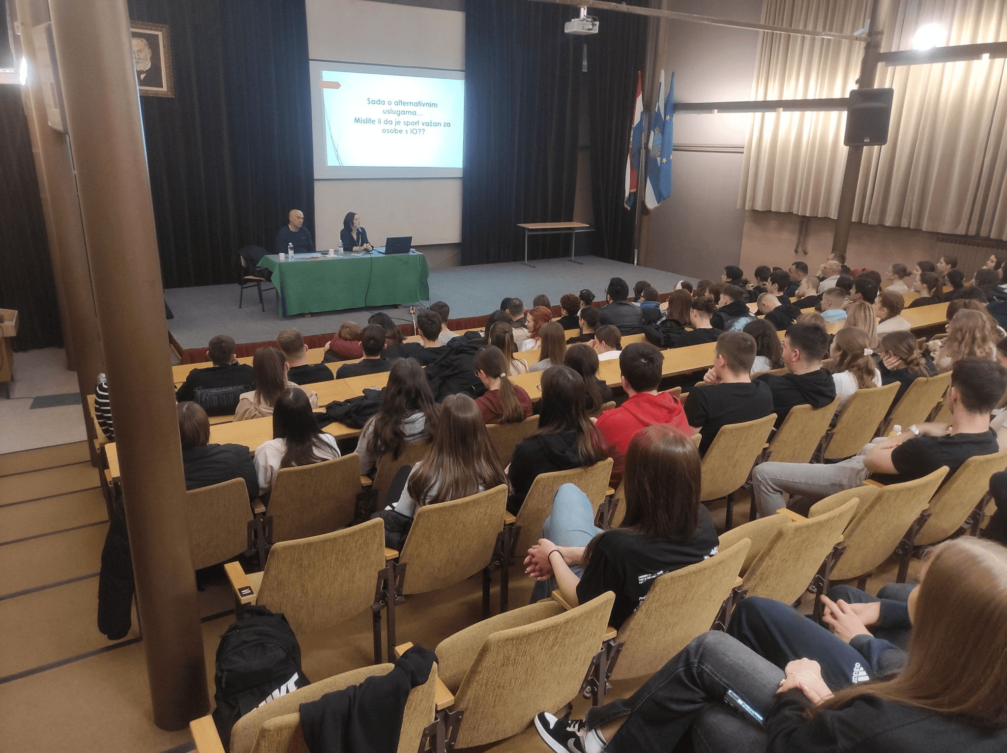 Volontiranjem ruše granice - Inspirativna edukacija u Srednjoj školi Našice - slika 1