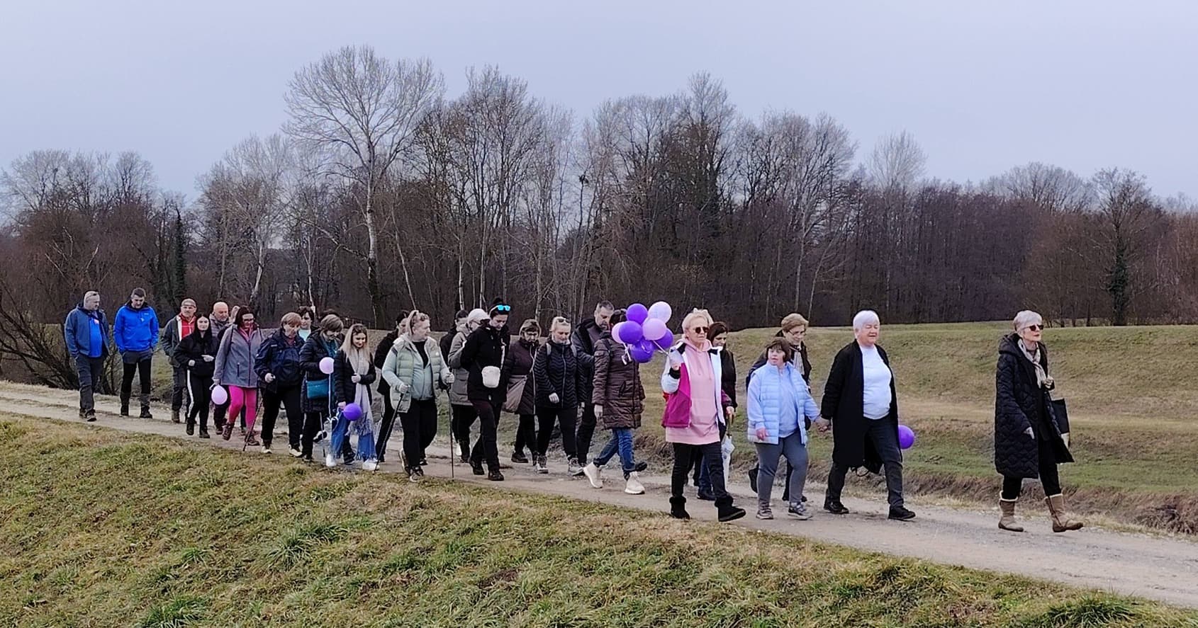 „Naši anđeli“ iz Čazme s planinarima i HGSS-ovcima skupili 350.000 koraka i podigli svijest o epilepsiji - slika 2