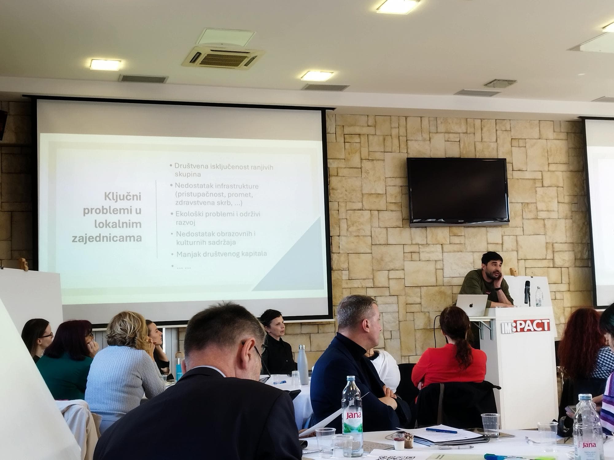 Održan koordinacijski sastanak i izobrazba za predstavnike/-ce udruga koje koriste institucionalnu podršku Nacionalne zaklade za razvoj civilnoga društva - slika 3