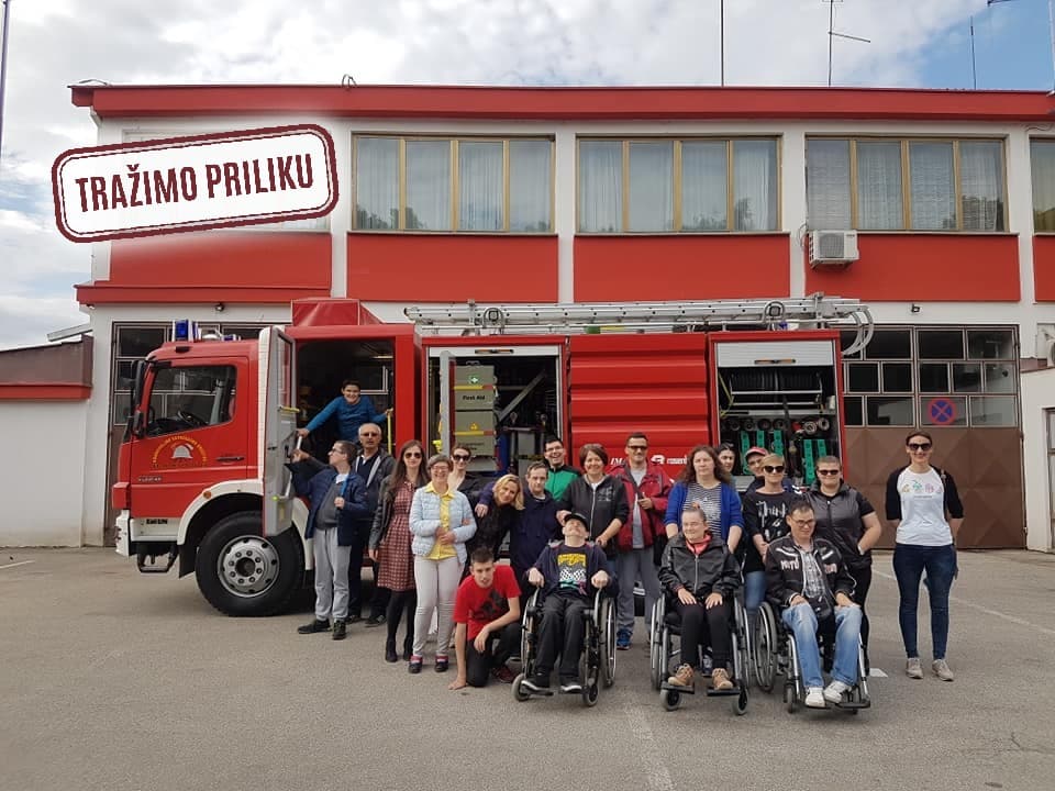 Zahvaljujući svojim prijateljima vatrogascima, đakovački „nevenovci“ love bon od 1000 eura