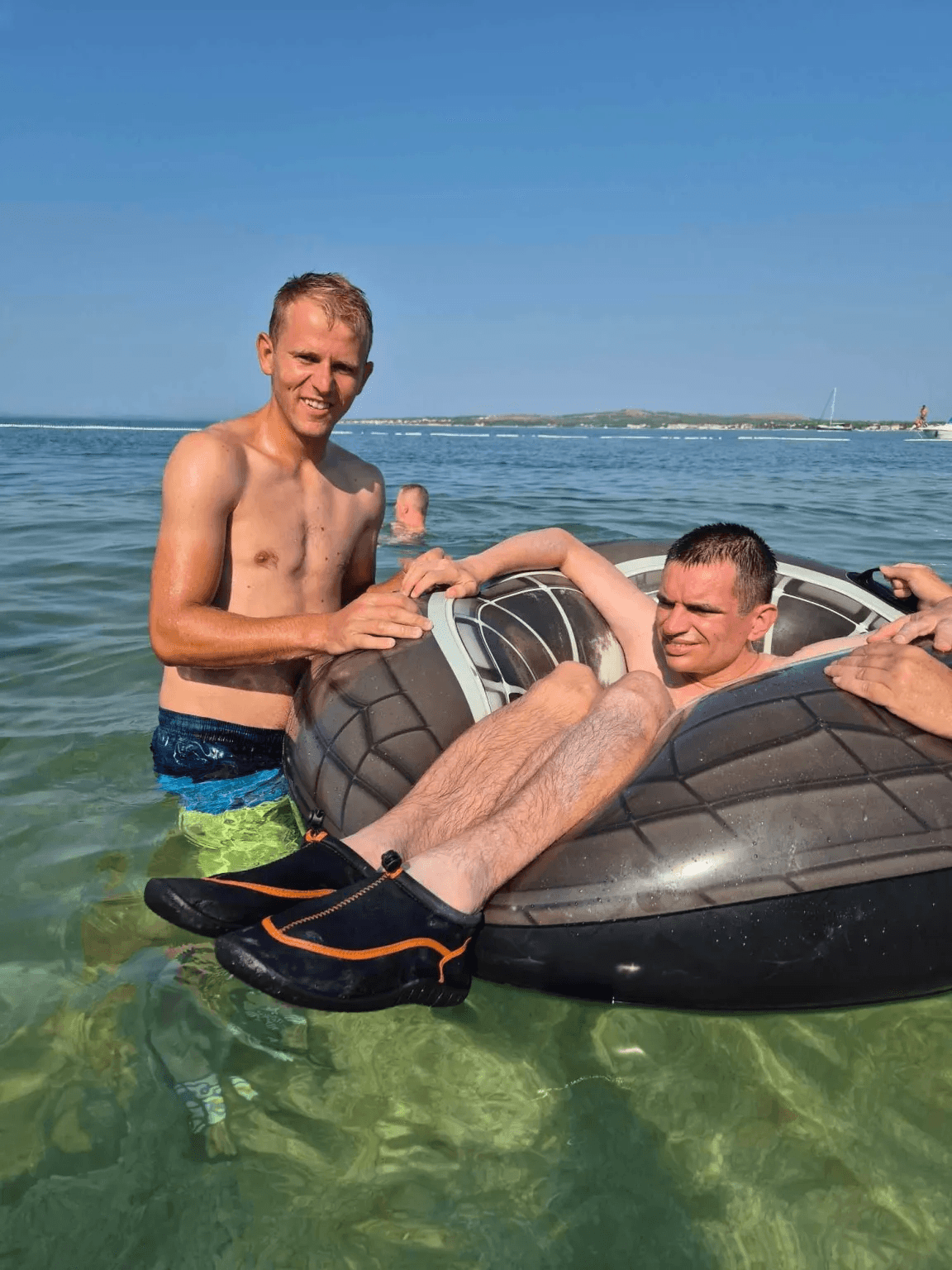 Ljetovanje iz snova: Ekipa iz vukovarske „Golubice“ ludo se provela na Viru - slika 2