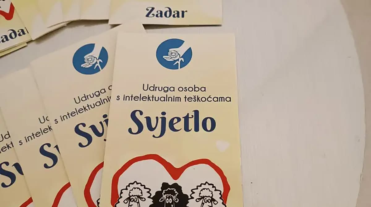 Izložba Udruge Svjetlo Zadar