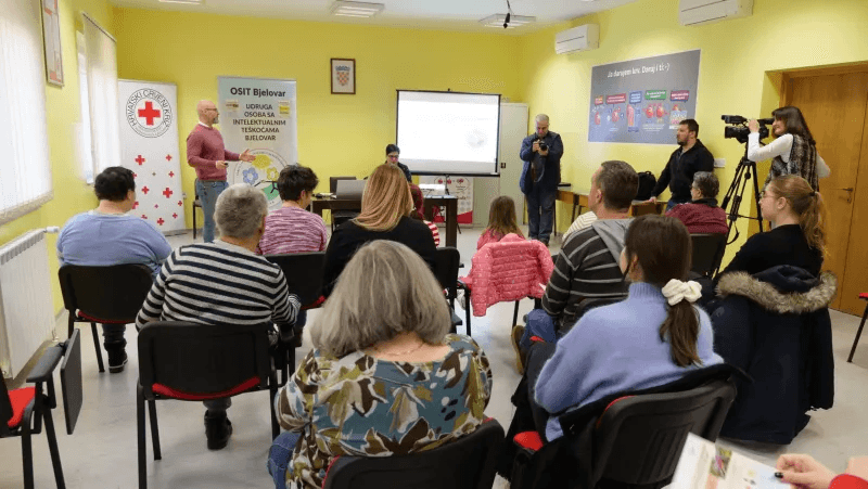 II. okrugli stol u sklopu projekta “Ne tražimo sažaljenje, tražimo priliku“ - slika 22