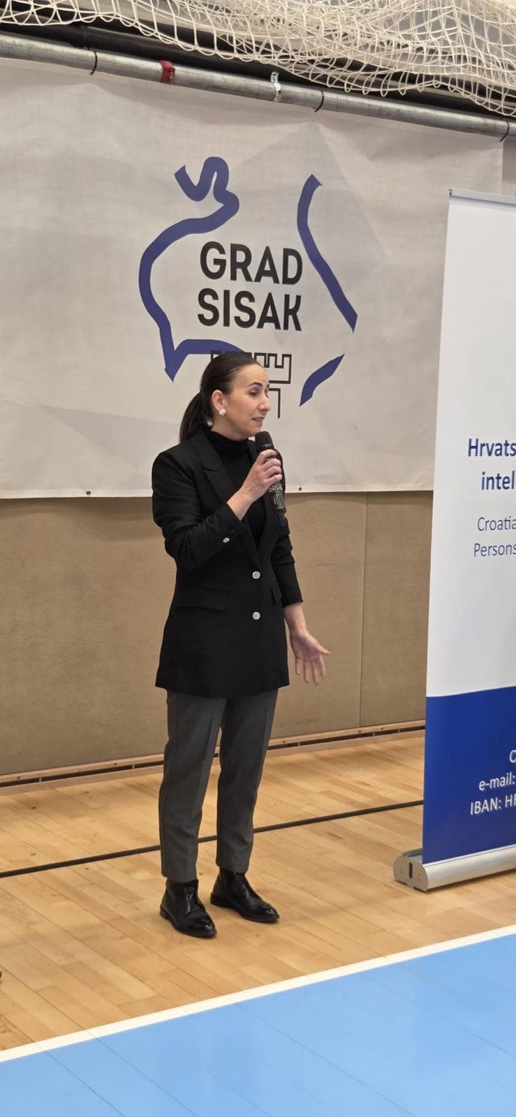 Sportski susreti udruga osoba s intelektualnim teškoćama u Sisku 2025. okupili 200 sudionika - slika 3