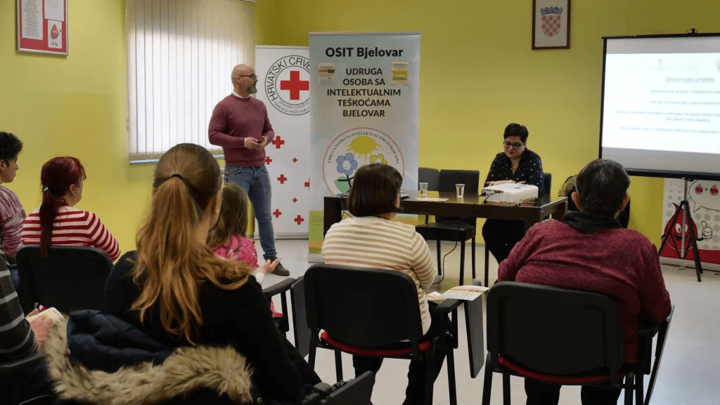 II. okrugli stol u sklopu projekta “Ne tražimo sažaljenje, tražimo priliku“ - slika 18