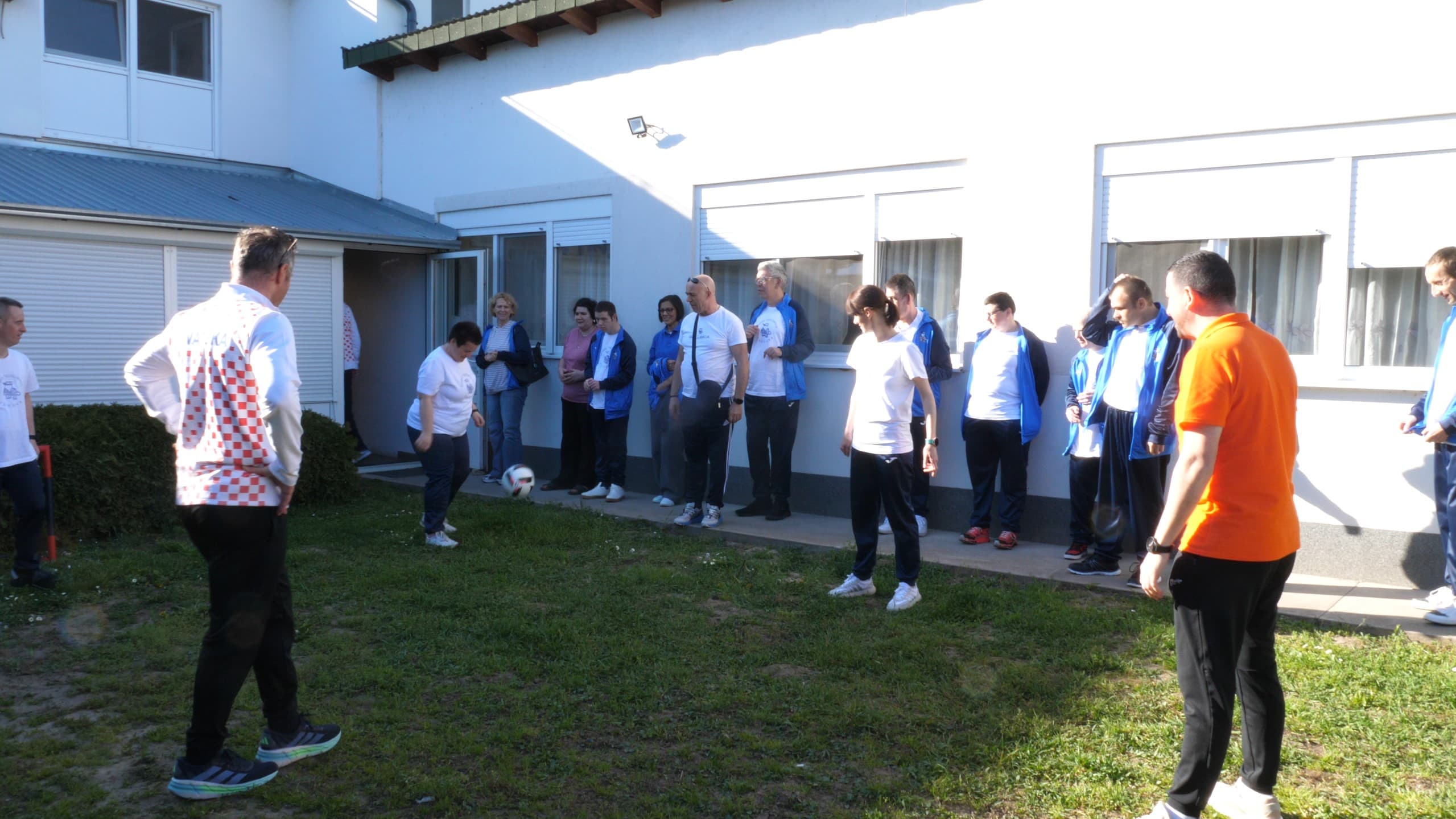 Bogdanovci ponovno u znaku zajedništva, humanitarna utakmica završila rezultatom 4:4 - slika 1