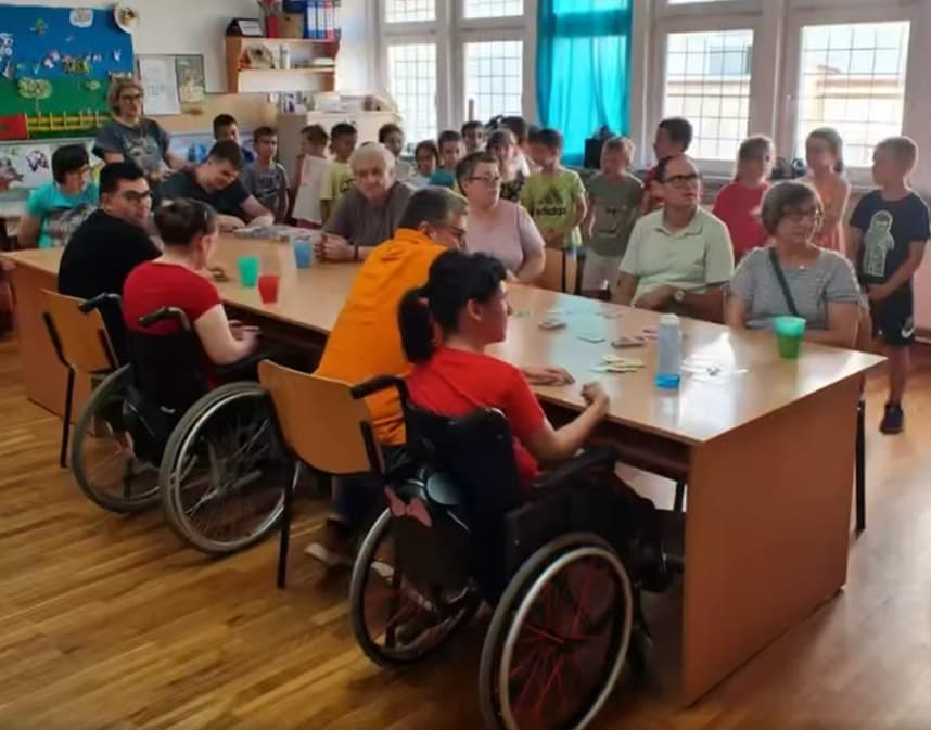 Đakovački „nevenovci“ na Danima otvorenih vrata učili o granicama i ljubavi! - slika 3