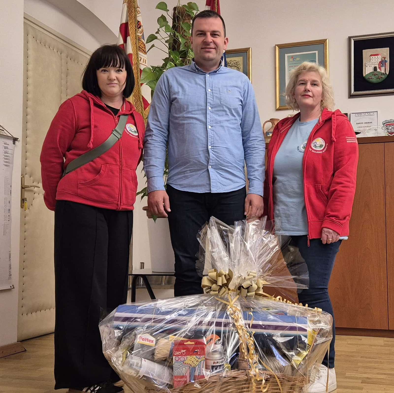 I OVE GODINE BOGATA KOŠARA ZA UDRUGU OSIT - slika 1