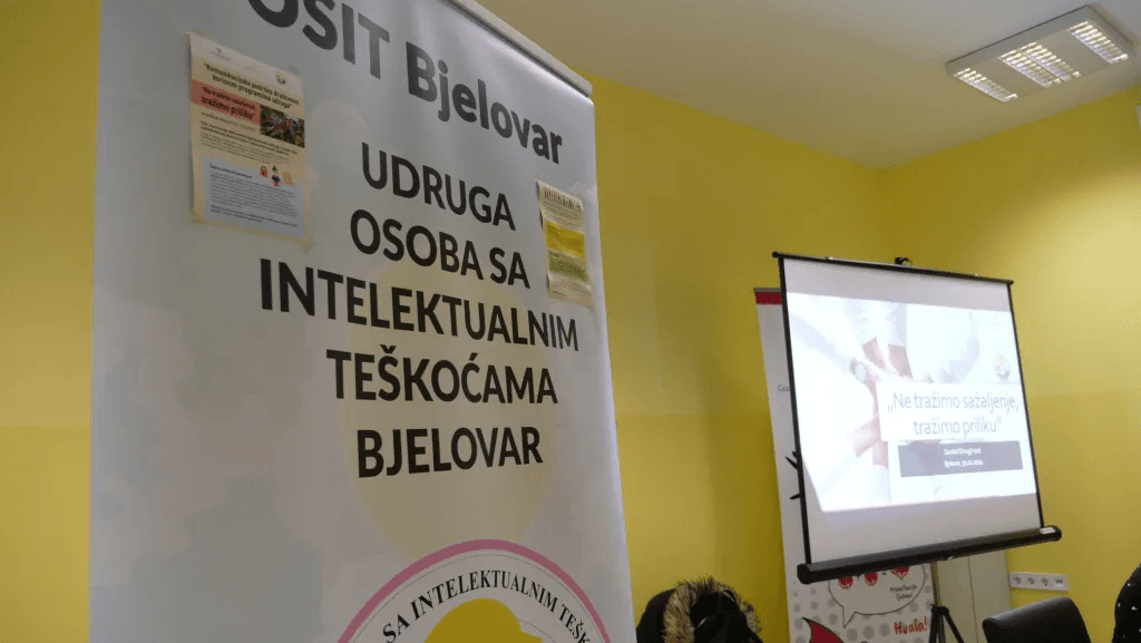 II. okrugli stol u sklopu projekta “Ne tražimo sažaljenje, tražimo priliku“ - slika 12