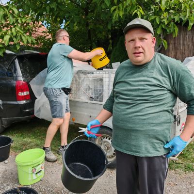 Udruga Vretenac iz Slatine organizirala prvu berbu grožđa