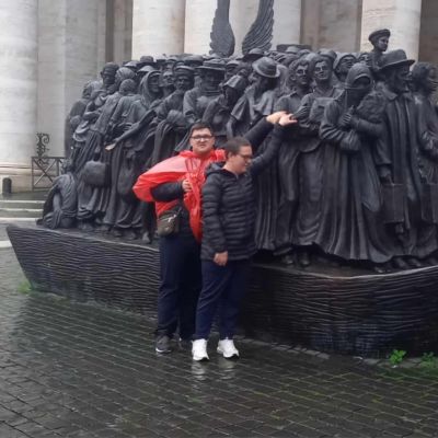 Emanuel Štajcer predstavljao Hrvatsku u Vatikanu: Rukovao se s papom i primio njegov blagoslov