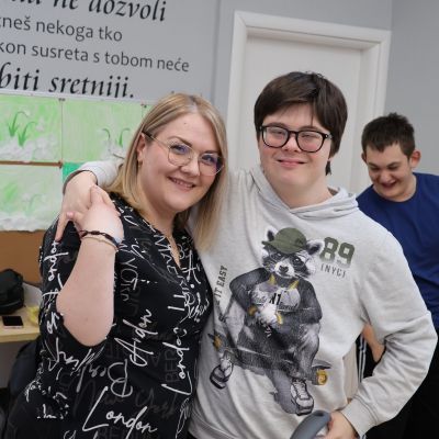 Prof Tajana već 8 godina volontira u ‘Osmjehu’ iz Pleternice: ‘Svakome bih preporučila isto’