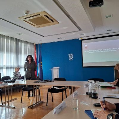 Predstavnici Hrvatskog saveza udruga osoba s intelektualnim teškoćama prisustvovali su sastanku projekta tehničke pomoći koji se provodi u suradnji s OECD-om