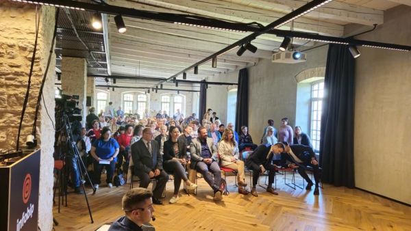 U prostorima Quantum Infobip u Vodnjanu, svečano je proslavljen Nacionalni dan osoba s intelektualnim teškoćama te 20 godina kontinuiranog i predanog rada Centra za inkluziju i podršku u zajednici