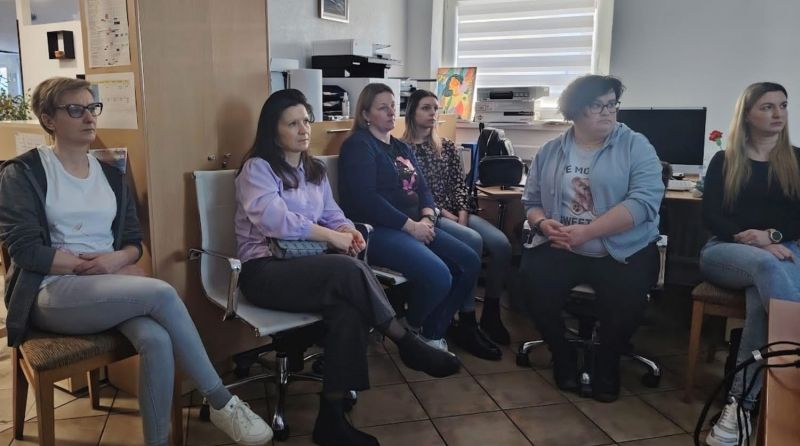 Edukacija „Otpad pametno odvoji – dobre navike usvoji“ okupila zaposlenike i partnere projekta TIMEOUT za roditelje